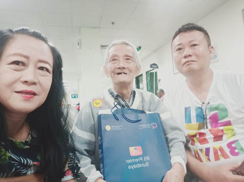 Papa Dan Mama Mertuaku Pergi Selamanya